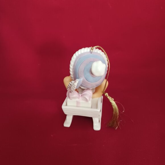 LENOX A Tweety Delivery Looney Tunes Warner Bros. Porcelain Christmas Ornament - Picture 8 of 15